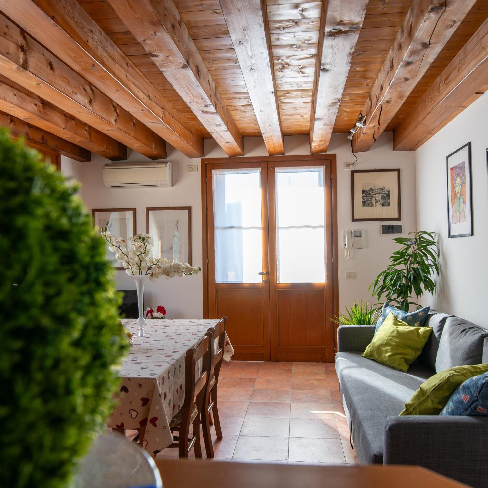 Marisuissehome Apartment Bassano del Grappa